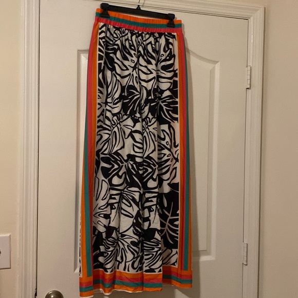 Sweet Rain Pants - Abstract Black White Palm NWT Colorful Stripes Wide Leg Pants Resortwear Size M